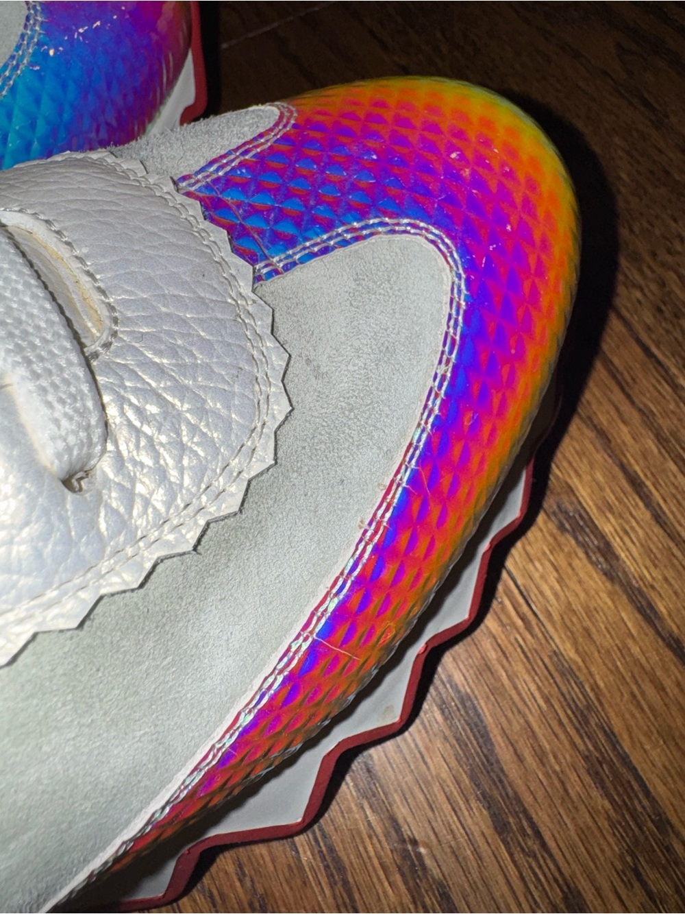 Size 38 Christian Louboutin Loubishark Iridescent Sneakers - Picture 7 of 10